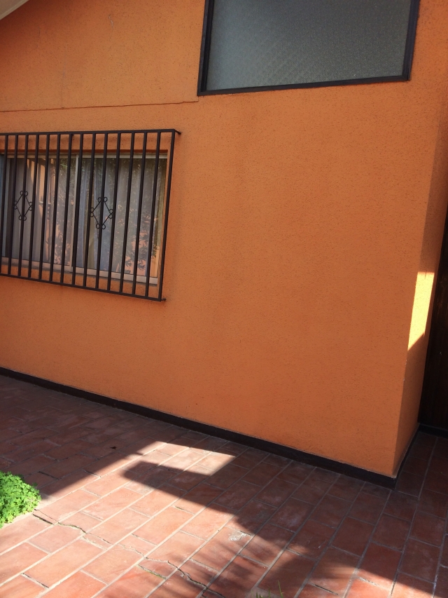 VENDO TERRENO URBANO ( 1.575m2) CENTRO  DE LOS ANDES CON  2 CASAS SOLIDAS (540 M2) Y ESTACIONAMIENTOS COMERCIALES